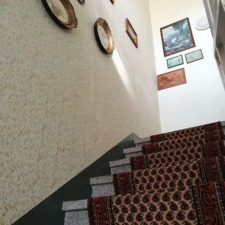 Center Antique